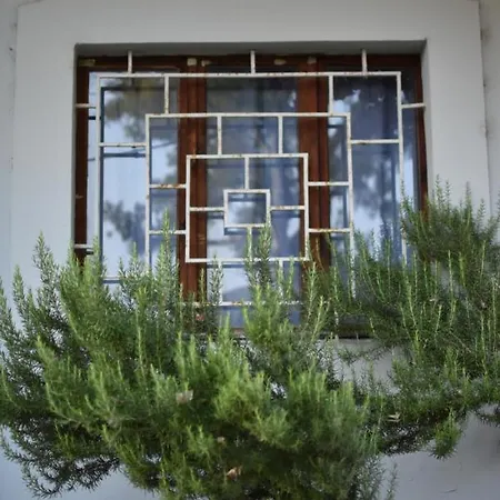 Guest house Private At Hektor & Aferdita
